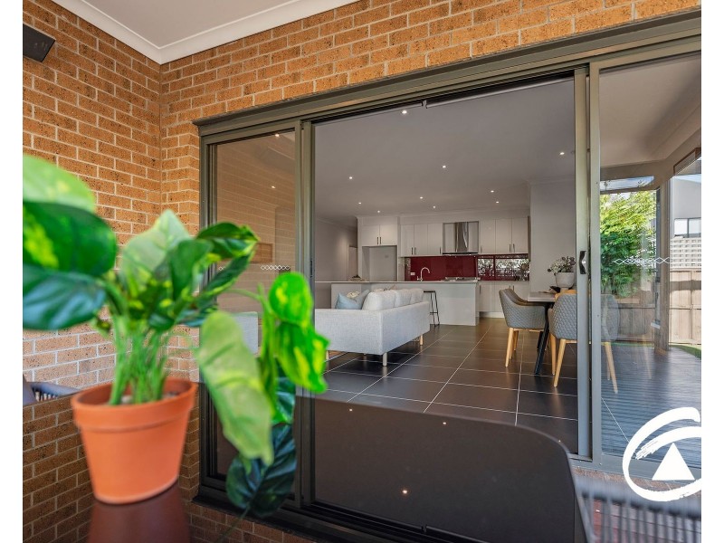 13 John Russell Road, Cranbourne West VIC 3977