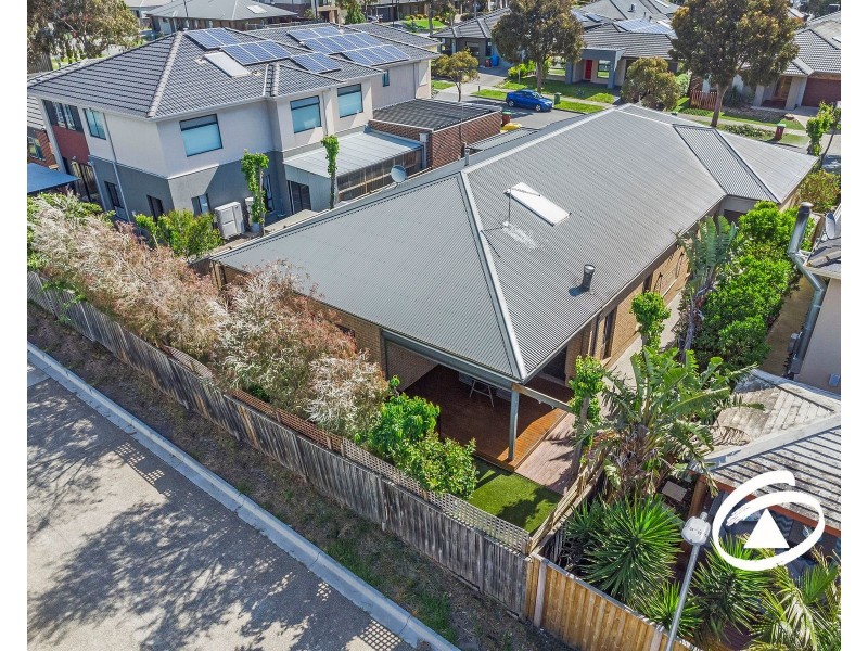 13 John Russell Road, Cranbourne West VIC 3977