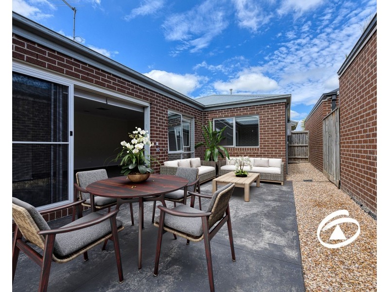 229 Pink Hill Boulevard, Officer VIC 3809