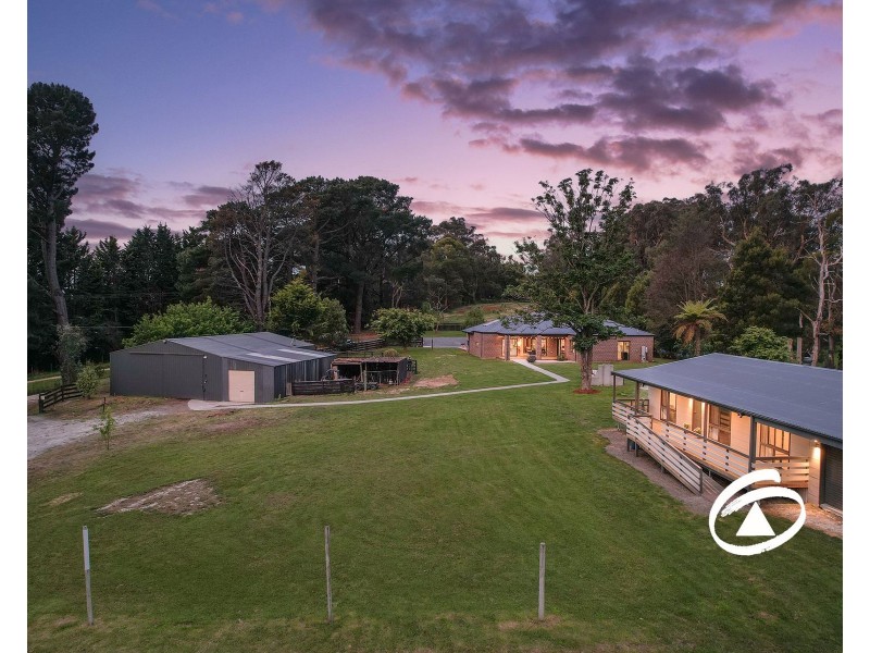 68 Fielder Road, Cockatoo VIC 3781