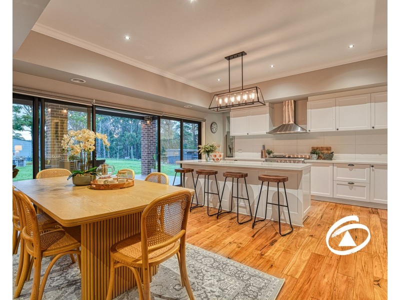 68 Fielder Road, Cockatoo VIC 3781