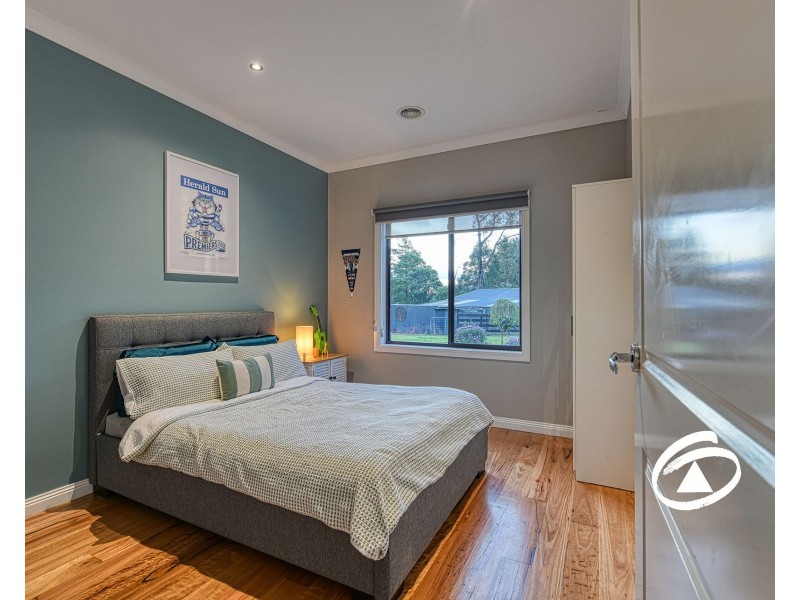 68 Fielder Road, Cockatoo VIC 3781