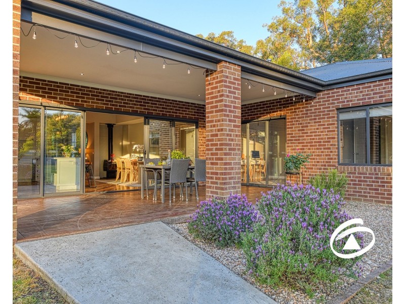 68 Fielder Road, Cockatoo VIC 3781