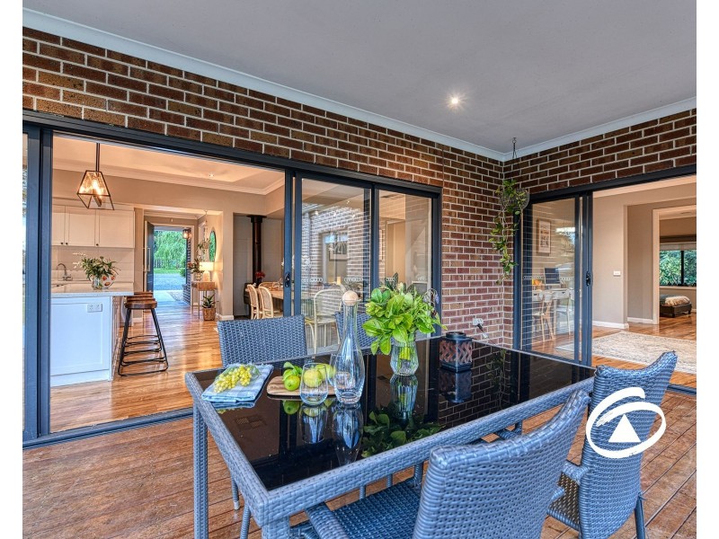 68 Fielder Road, Cockatoo VIC 3781