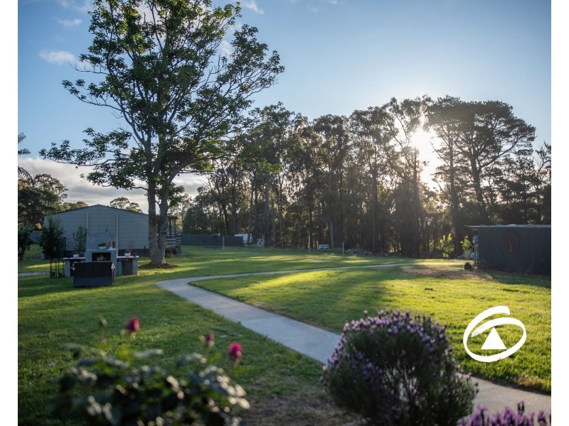 68 Fielder Road, Cockatoo VIC 3781