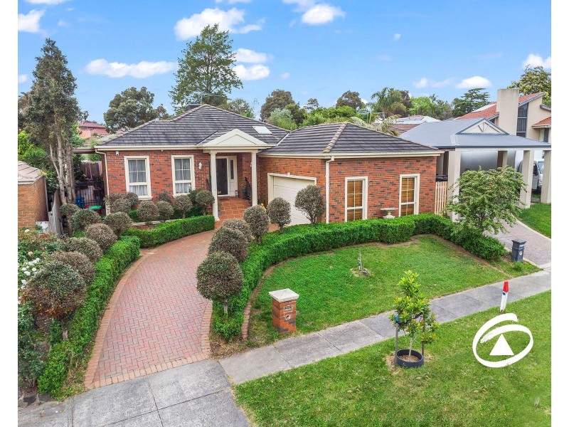 2 Ezard Close, Berwick VIC 3806