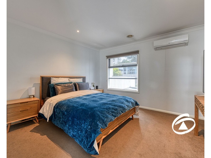 2 Tanika Lane, Narre Warren VIC 3805
