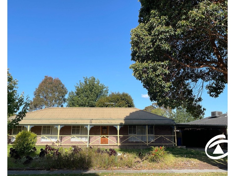 10 Cheviot Ave, Berwick VIC 3806