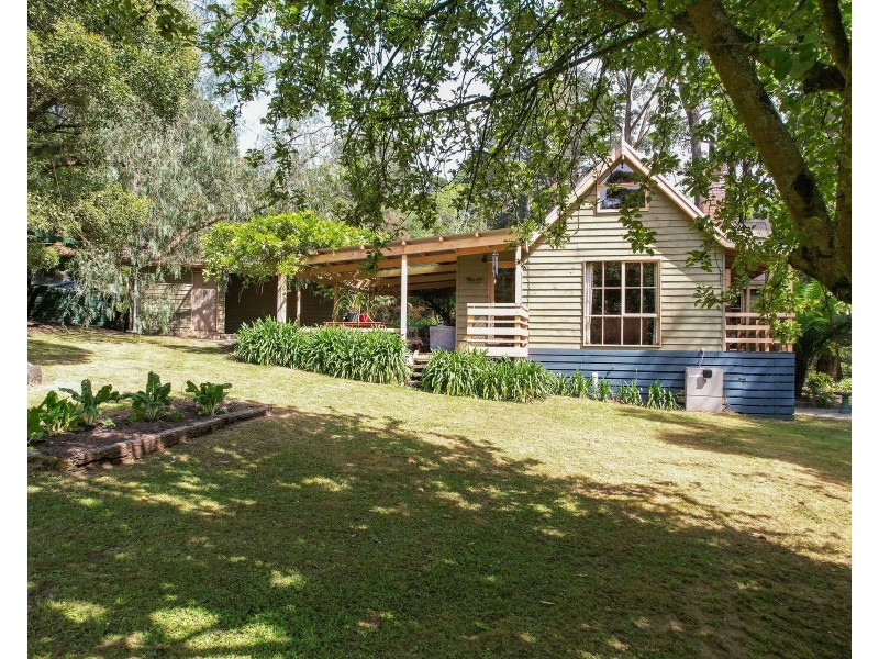 5 Seaview Road, Cockatoo VIC 3781