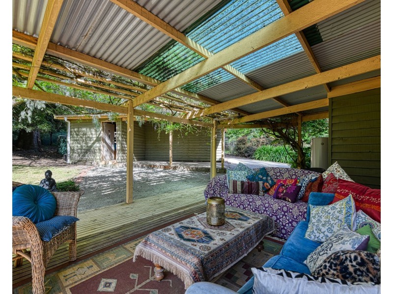 5 Seaview Road, Cockatoo VIC 3781
