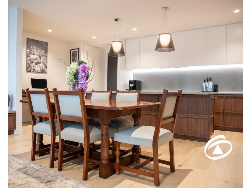 203/9 Gloucester Avenue, Berwick VIC 3806