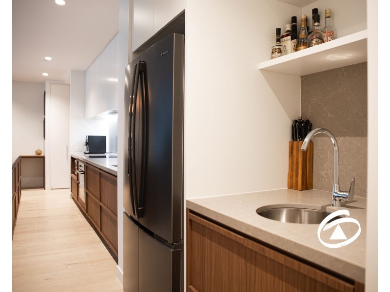 203/9 Gloucester Avenue, Berwick VIC 3806