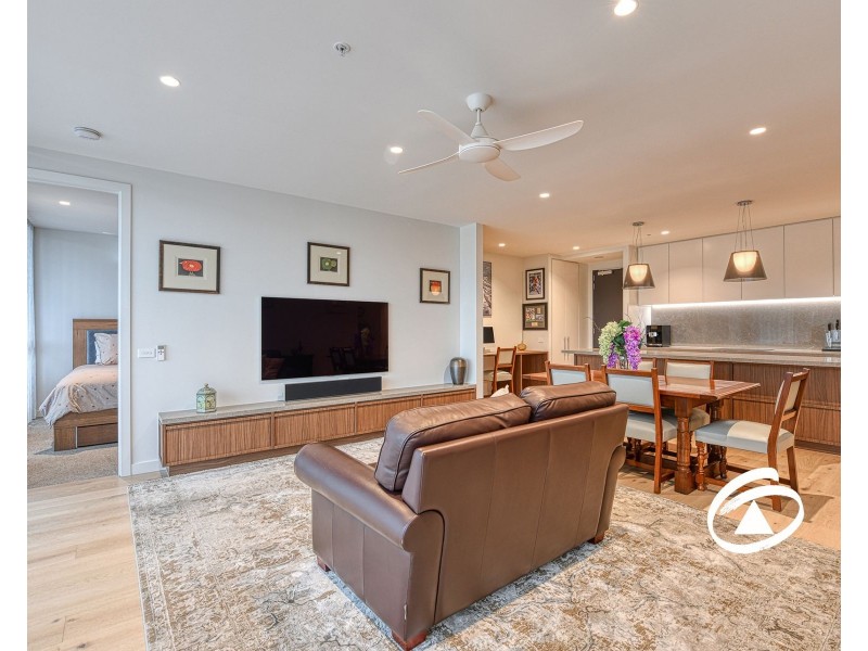 203/9 Gloucester Avenue, Berwick VIC 3806