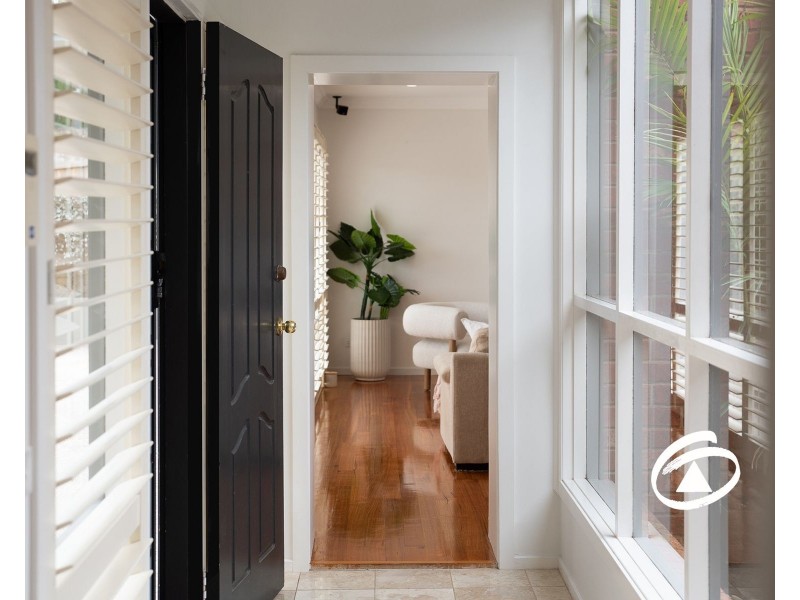 38 Avebury Drive, Berwick VIC 3806