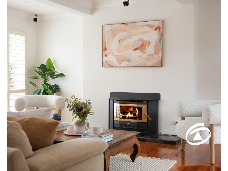 38 Avebury Drive, Berwick VIC 3806