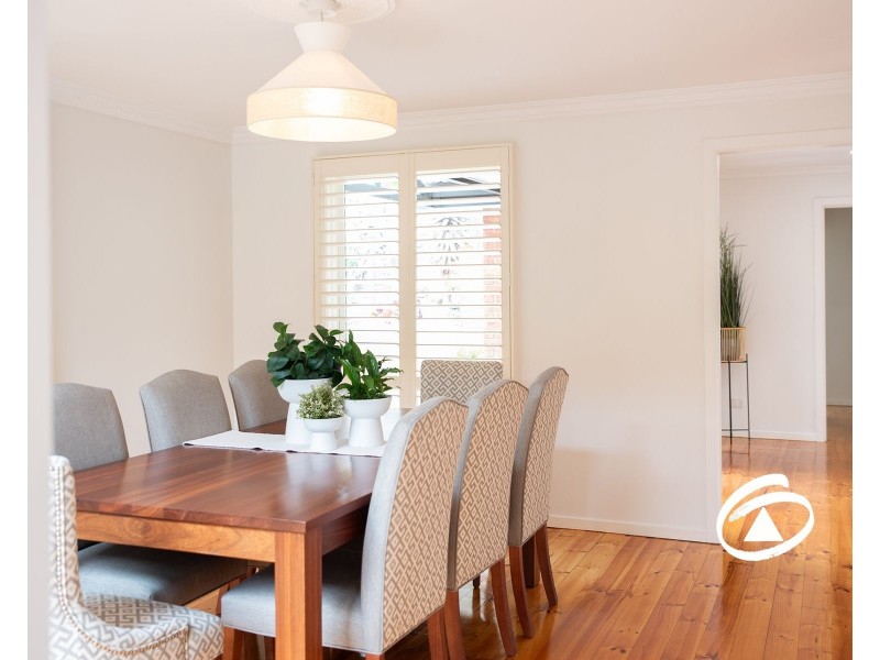 38 Avebury Drive, Berwick VIC 3806