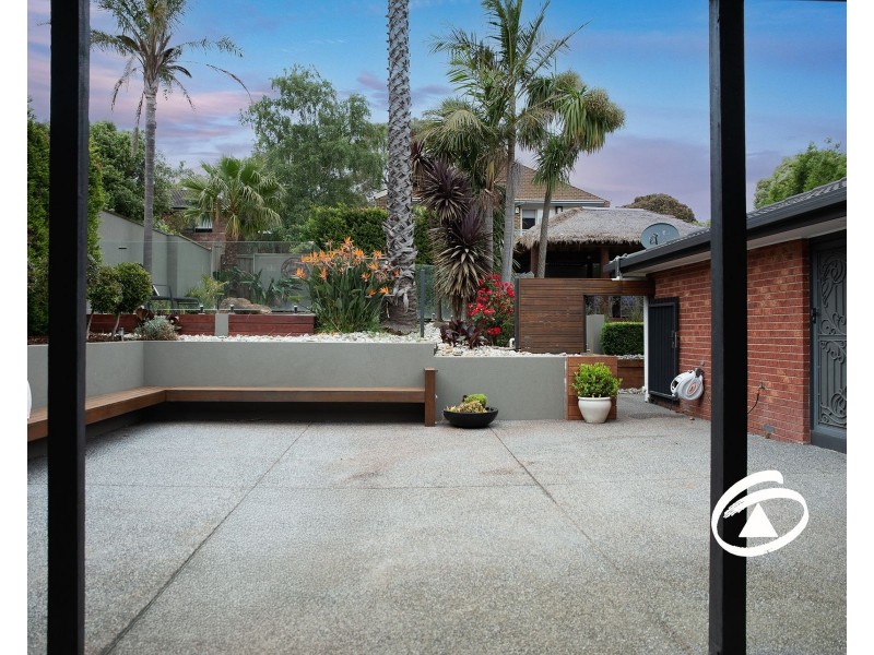 38 Avebury Drive, Berwick VIC 3806