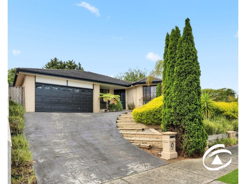 20 Highvale Crescent, Berwick VIC 3806