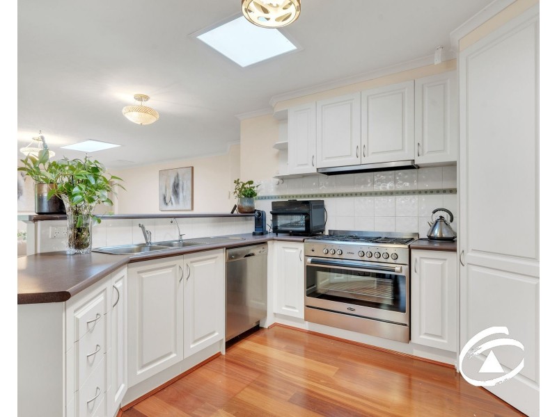 20 Highvale Crescent, Berwick VIC 3806