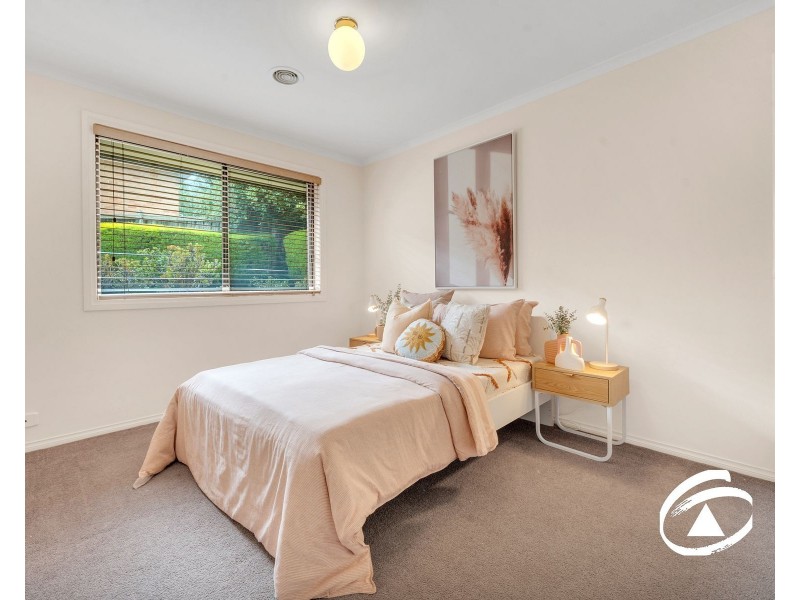 20 Highvale Crescent, Berwick VIC 3806