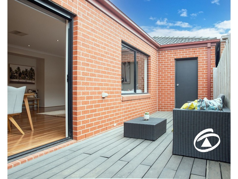 28 Bernardins Street, Clyde North VIC 3978