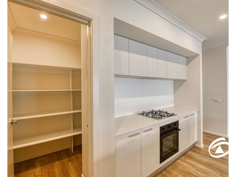 24 Borthwick Parade, Clyde North VIC 3978