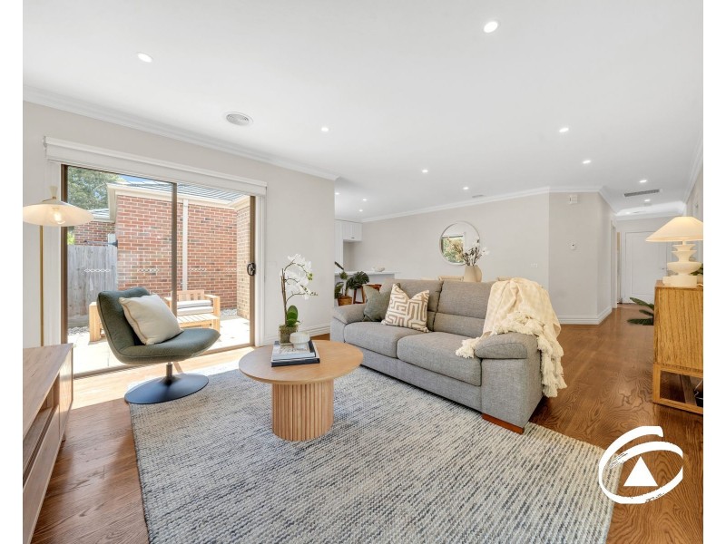 4/4 Allan Street, Berwick VIC 3806