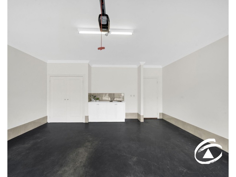 4/4 Allan Street, Berwick VIC 3806