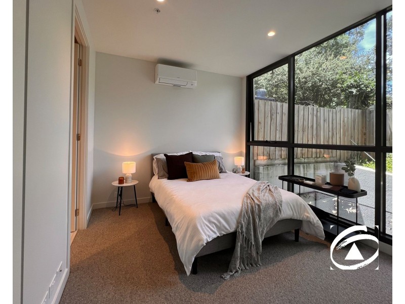 206/9 Gloucester Avenue, Berwick VIC 3806