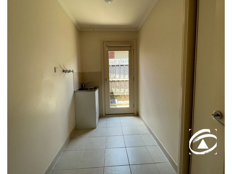 73 Melzak Way, Berwick VIC 3806