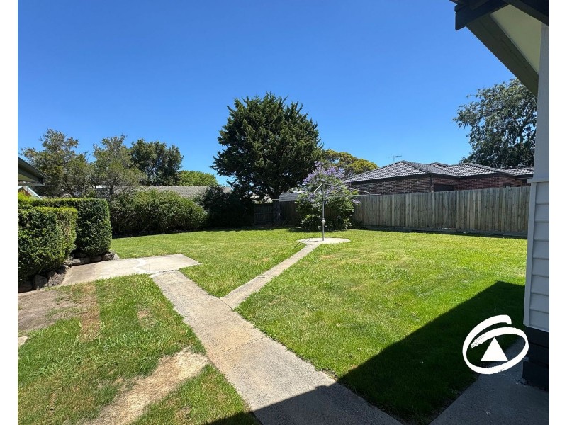 4 Henty Street, Pakenham VIC 3810