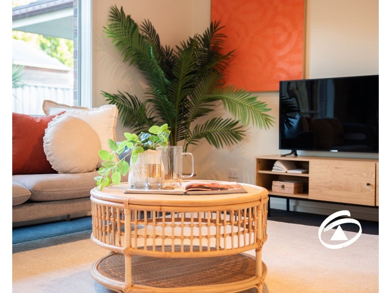 64 Edgbaston Circuit, Berwick VIC 3806