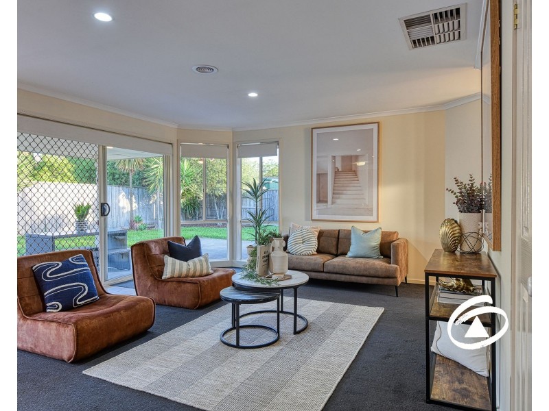 64 Edgbaston Circuit, Berwick VIC 3806