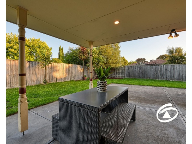 64 Edgbaston Circuit, Berwick VIC 3806