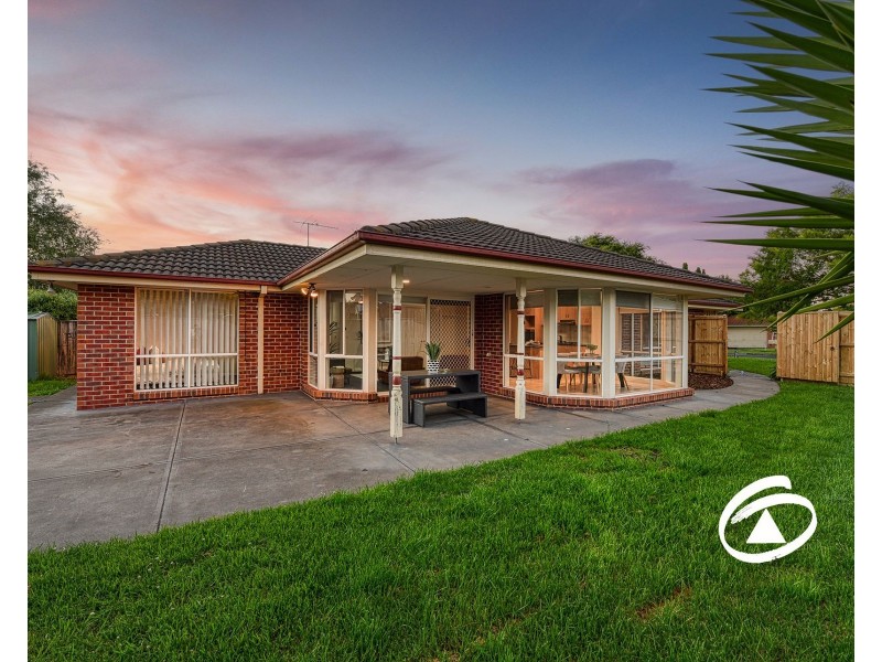 64 Edgbaston Circuit, Berwick VIC 3806