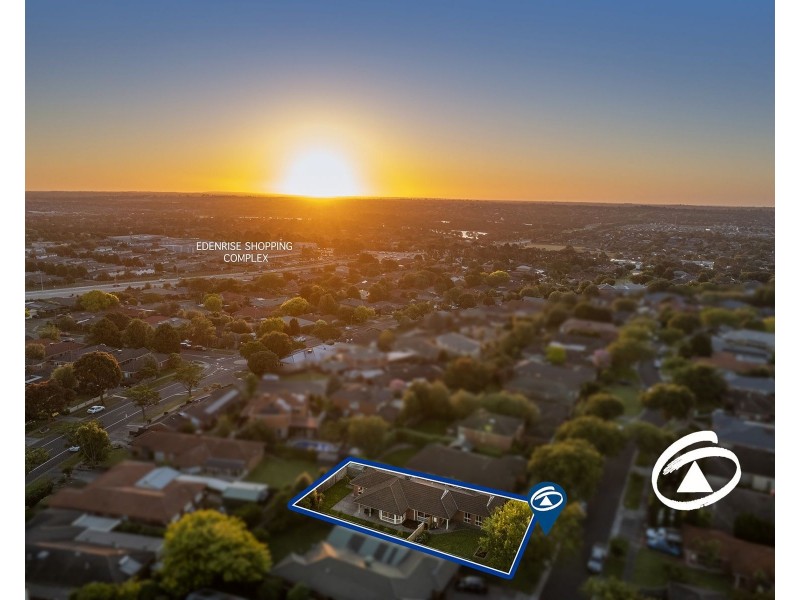 64 Edgbaston Circuit, Berwick VIC 3806