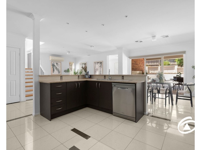 9 Ellesse Way, Berwick VIC 3806