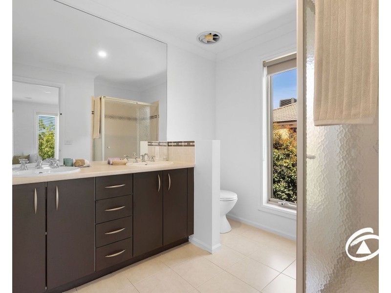 9 Ellesse Way, Berwick VIC 3806