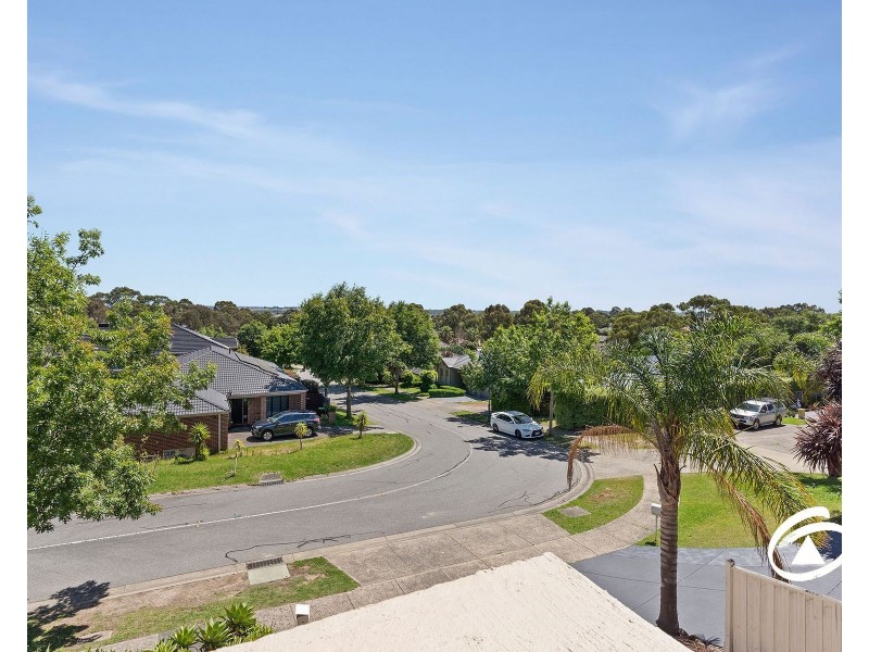 9 Ellesse Way, Berwick VIC 3806
