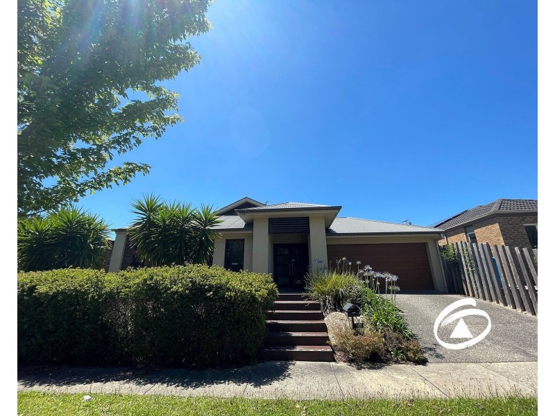 24 Chase Boulevard, Berwick VIC 3806
