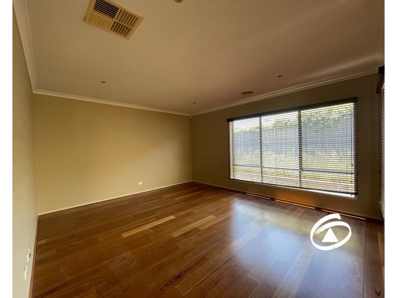 24 Chase Boulevard, Berwick VIC 3806