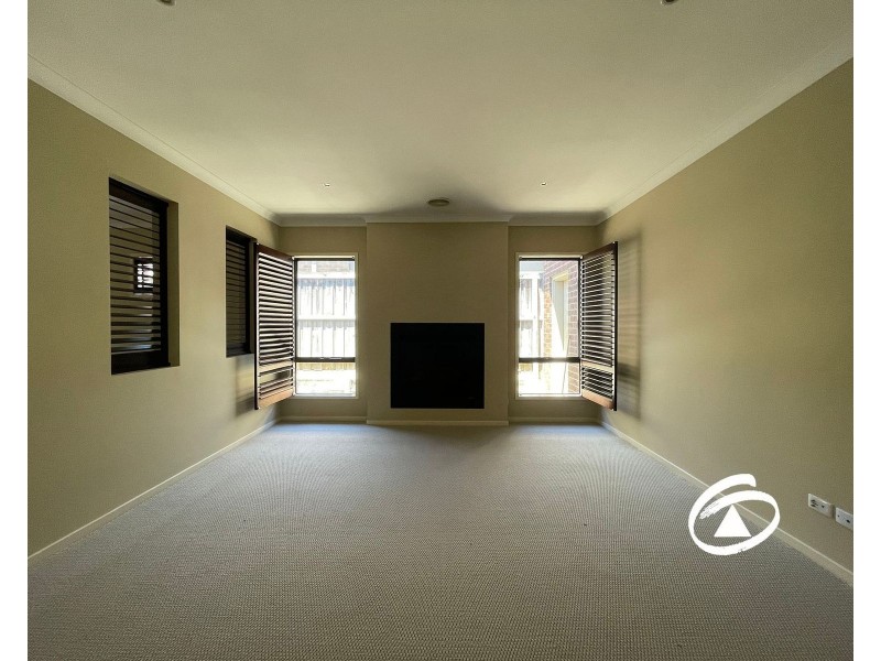 24 Chase Boulevard, Berwick VIC 3806