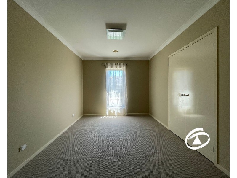 24 Chase Boulevard, Berwick VIC 3806