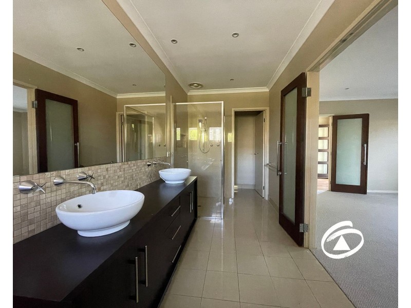 24 Chase Boulevard, Berwick VIC 3806