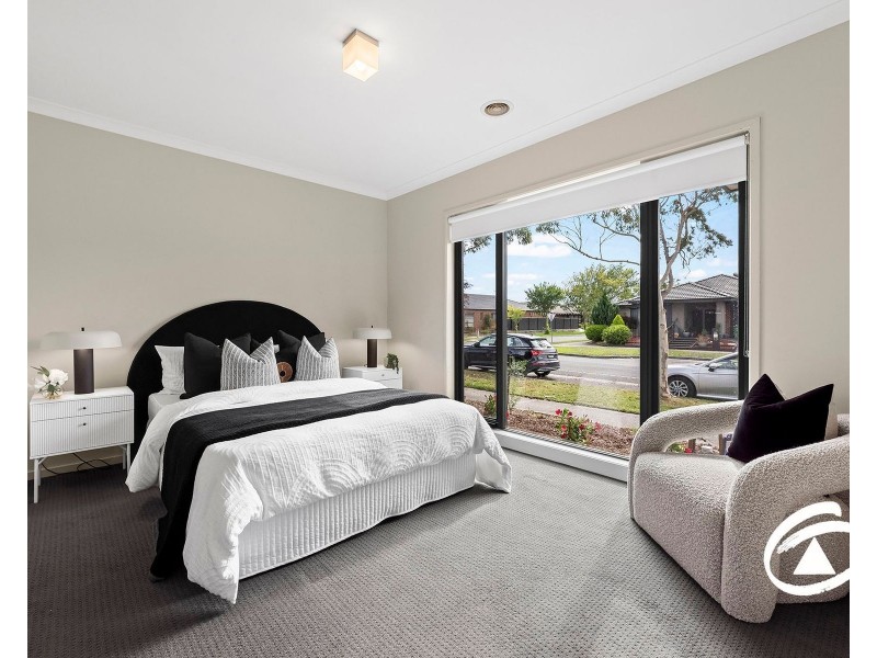 105 Selandra Boulevard, Clyde North VIC 3978