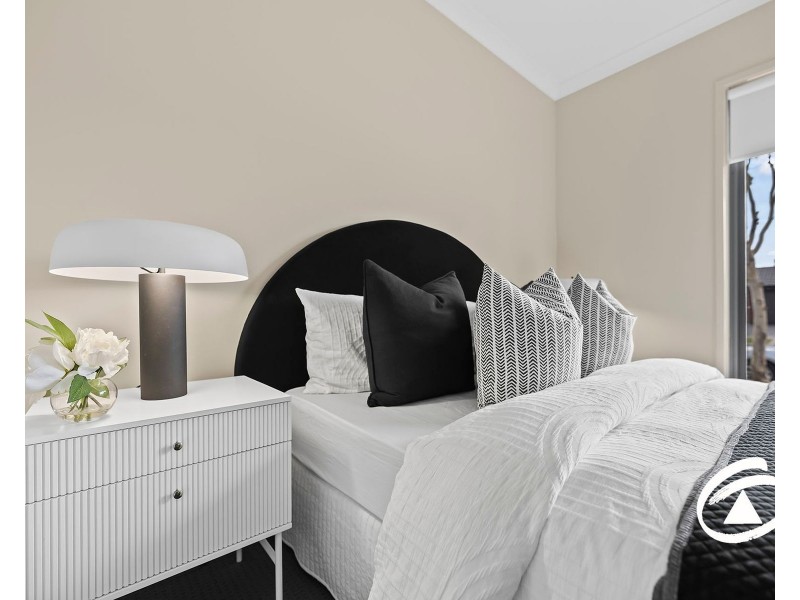 105 Selandra Boulevard, Clyde North VIC 3978