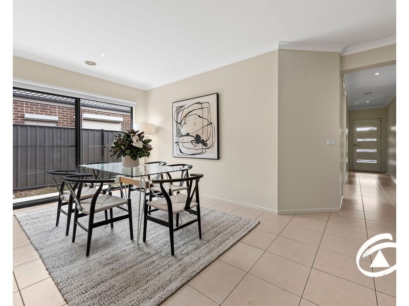 105 Selandra Boulevard, Clyde North VIC 3978