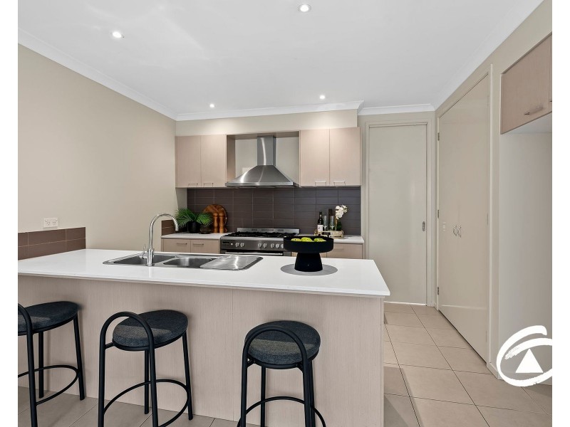 105 Selandra Boulevard, Clyde North VIC 3978