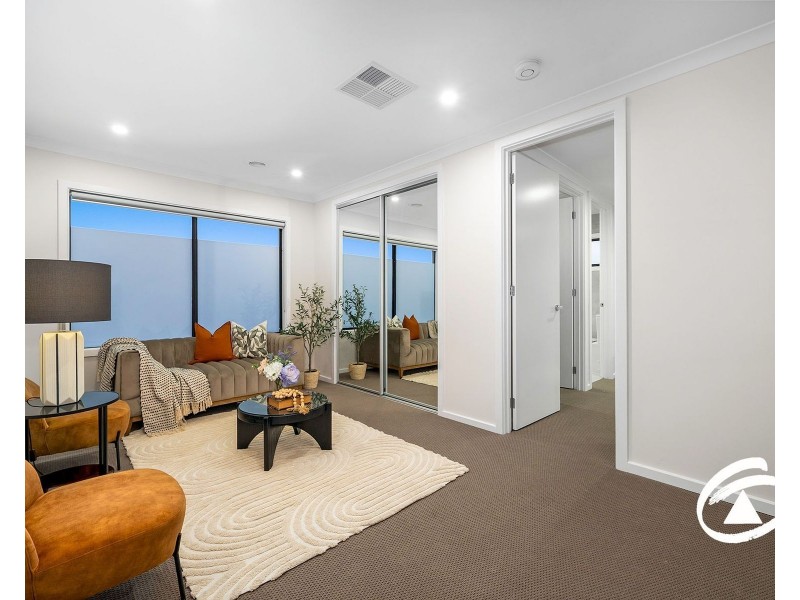 7 Gian Street, Clyde VIC 3978