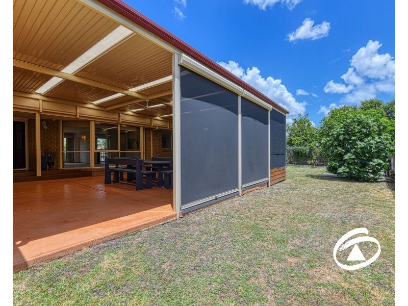 9 Scarborough Drive, Narre Warren South VIC 3805